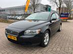 Volvo V50 1.8 - AIRCO - ZWART - LMV - CRUISE - NIEUWE APK, Voorwielaandrijving, Gebruikt, Zwart, 4 cilinders