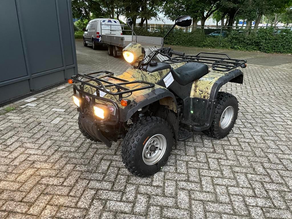 Stoere camouflage quad, ideaal voor off-road plezier!, Motoren, Quads en Trikes, 11 kW of minder, 1 cilinder, Ophalen