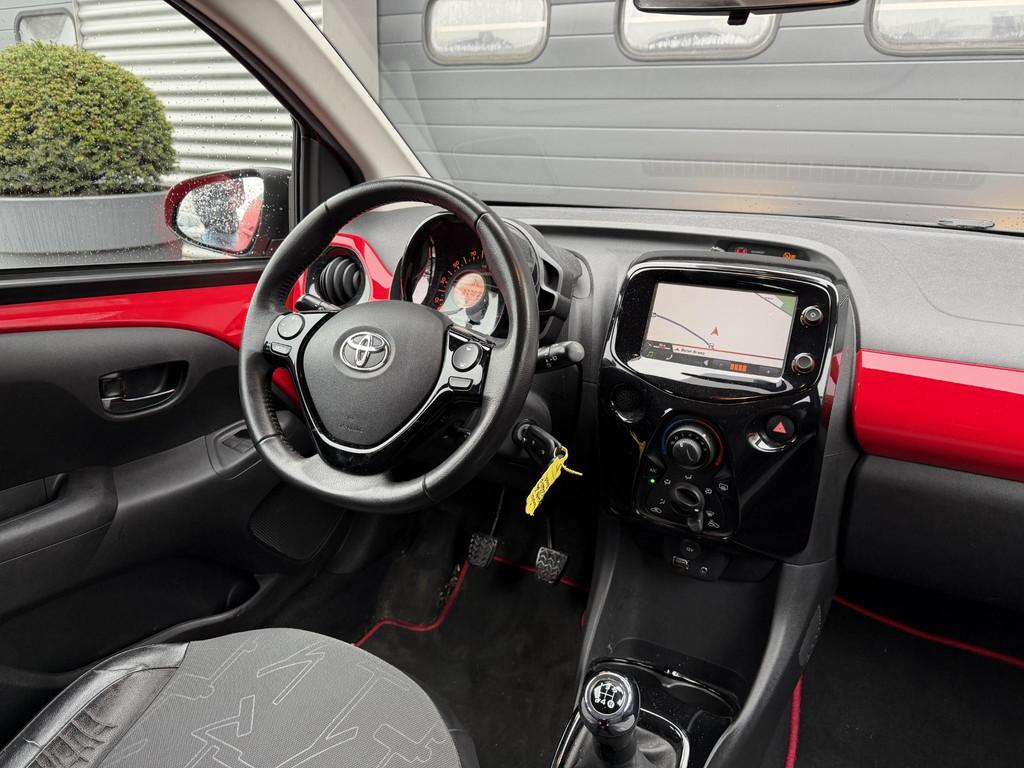 Toyota Aygo 1.0 VVT-i x-wave | Navigatie | Camera | Airco |, Auto's, Voorwielaandrijving, Stof, Gebruikt, Euro 6