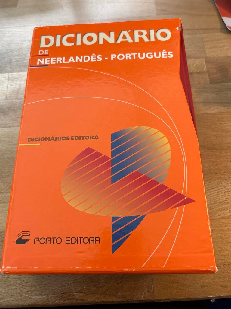 Dicionário de Neerlandês - Português - woordenboek Portugees, Boeken, Woordenboeken, Ophalen of Verzenden, Zo goed als nieuw, Overige uitgevers