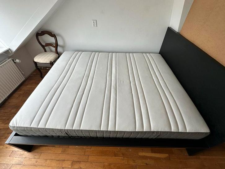180 x 200 cm IKEA Malm bed met Hovag pocketvering matras, Huis en Inrichting, Slaapkamer | Bedden, Zo goed als nieuw, Tweepersoons