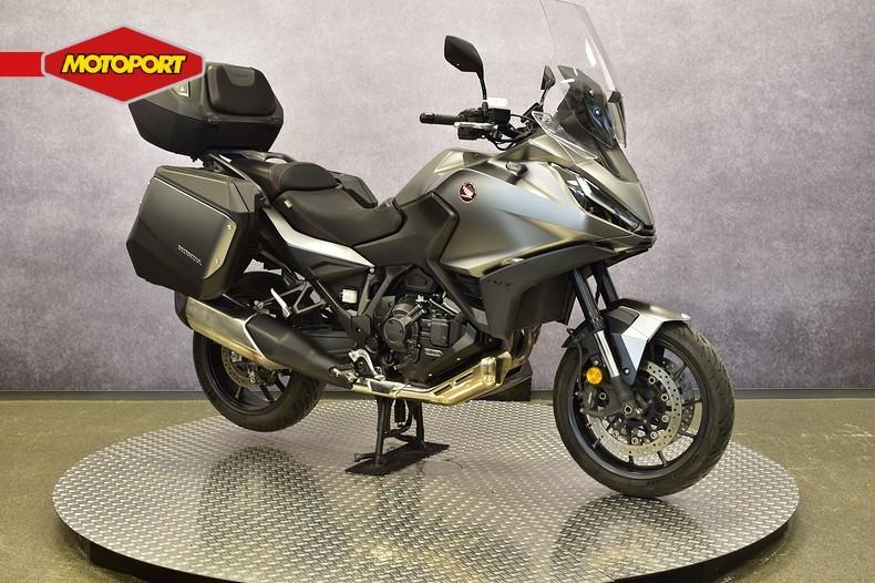 Honda NT 1100 DCT (bj 2022), Honda Motor Europe, Bedrijf, Crystal Bldng B-Unit B11.2 Rivium Blv200
2909 LK  Capelle aan den IJsel, NL