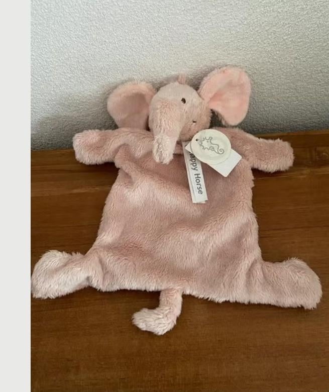 Wij zijn op zoek  naar een Roze olifant knuffeldoekje eli., Ophalen of Verzenden, Olifant