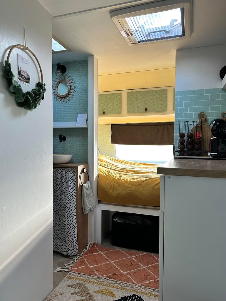 Caravan Knaud Sudwind 485 restyle met voortent 2x zijtent, Vast bed, Uitbouw voortent, 750 - 1000 kg, Particulier