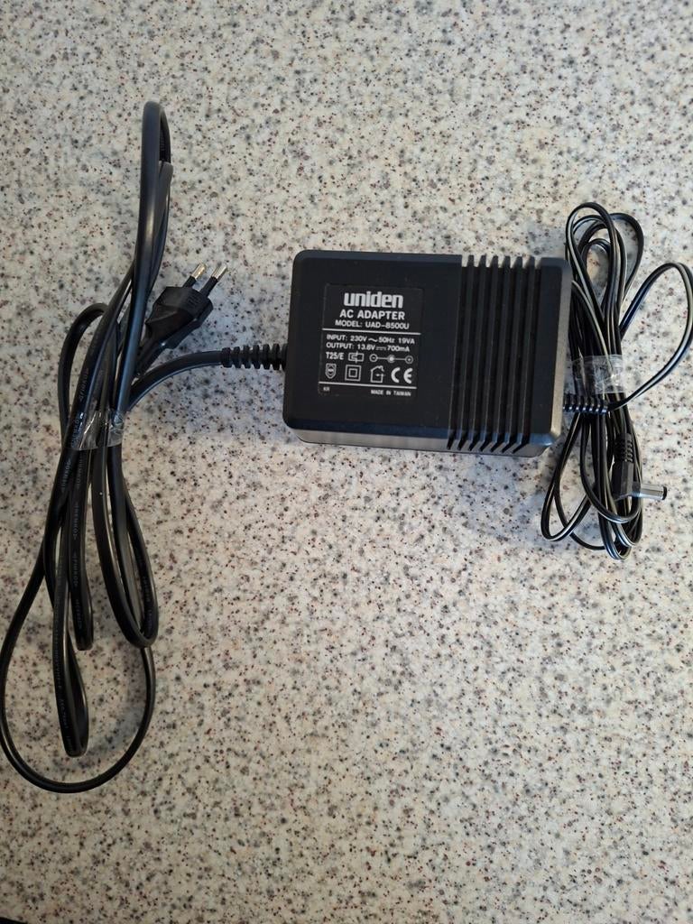 Een goede originele  adapter van uniden !!, Ophalen of Verzenden, Zo goed als nieuw