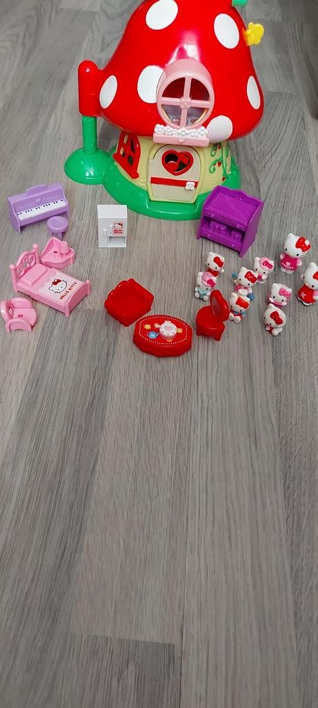 Hello Kitty , speelhuisje, Ophalen, Zo goed als nieuw, Poppenhuis