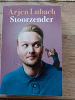 Arjen Lubach - Stoorzender (Boek), Ophalen of Verzenden, Gelezen, Arjen Lubach, Anekdotes en Observaties