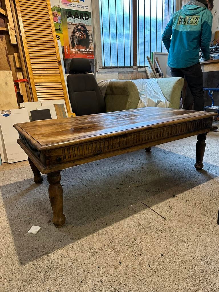 Stevige massief houten salontafel 130x70x40 cm, Huis en Inrichting, Tafels | Salontafels, Ophalen, Gebruikt, 100 tot 150 cm, 50 tot 100 cm