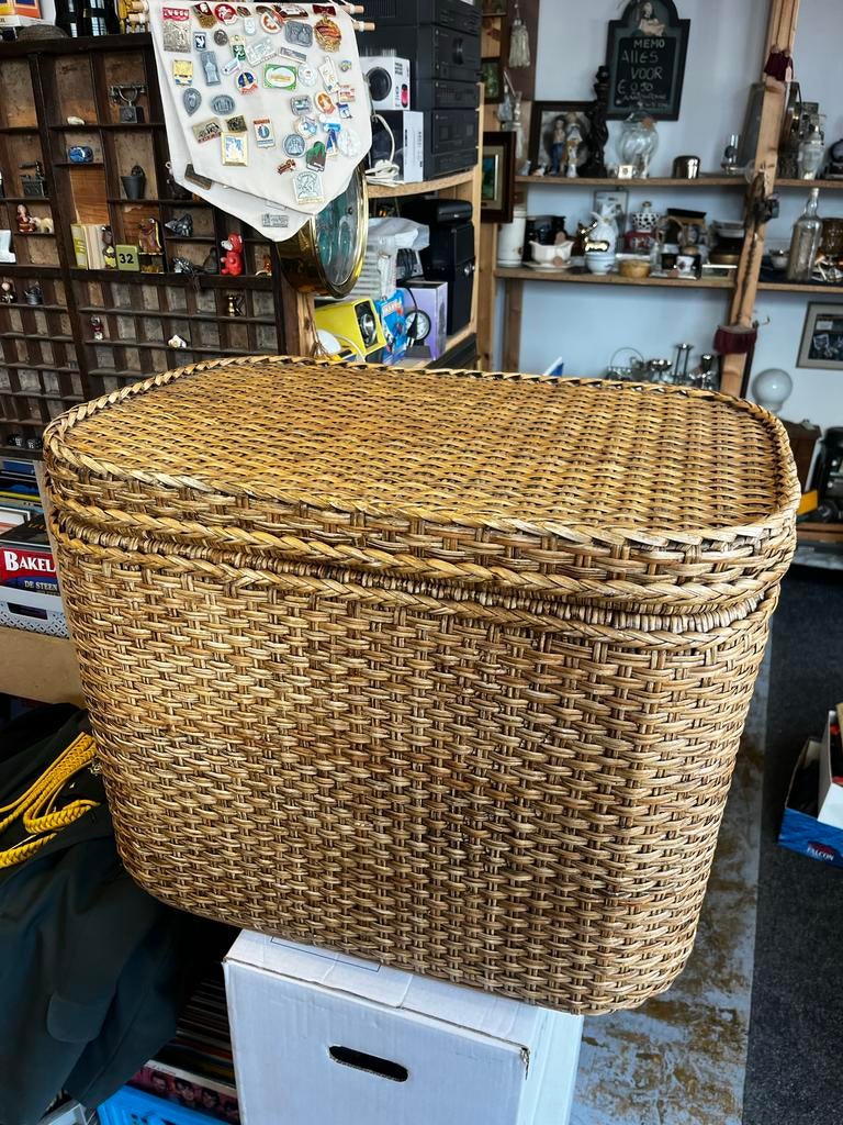 Antieke linnenmand, Gebruikt, Mand, Ophalen of Verzenden, Riet