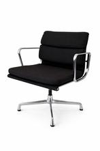4x Vitra Eames EA 208 Soft Pad stoelen, Ophalen, Zo goed als nieuw, Stof, 50 tot 75 cm