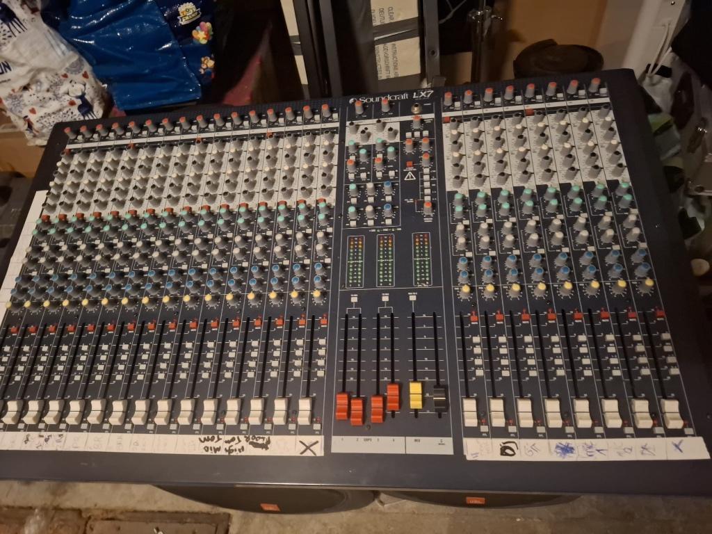 Soundcraft LX7ii 32 kanaals mixer, Ophalen of Verzenden, Gebruikt, 20 kanalen of meer, Microfooningang
