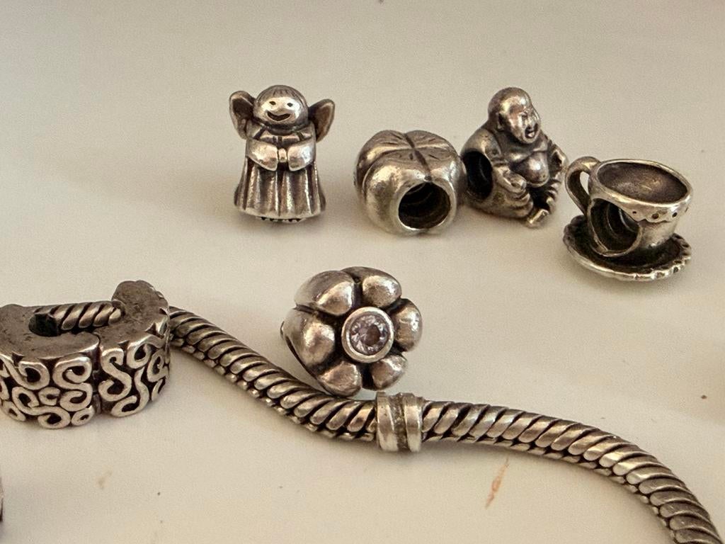 Pandora bedels als set maar ook per stuk, zie omschrijving, Sieraden, Tassen en Uiterlijk, Bedels, Ophalen, Pandora, Zo goed als nieuw
