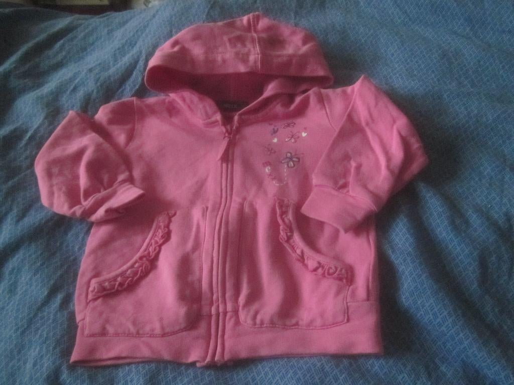 Mooi fuchsiaroze vestje met capuchon Mexx maat 74 zgan, Kinderen en Baby's, Babykleding | Maat 74, Mexx, Ophalen of Verzenden