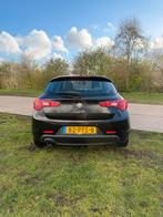 Alfa Romeo Giulietta - 97.600km - 1.4 Turbo 2011 Zwart, Auto's, Alfa Romeo, Voorwielaandrijving, 4 cilinders, Zwart, Origineel Nederlands