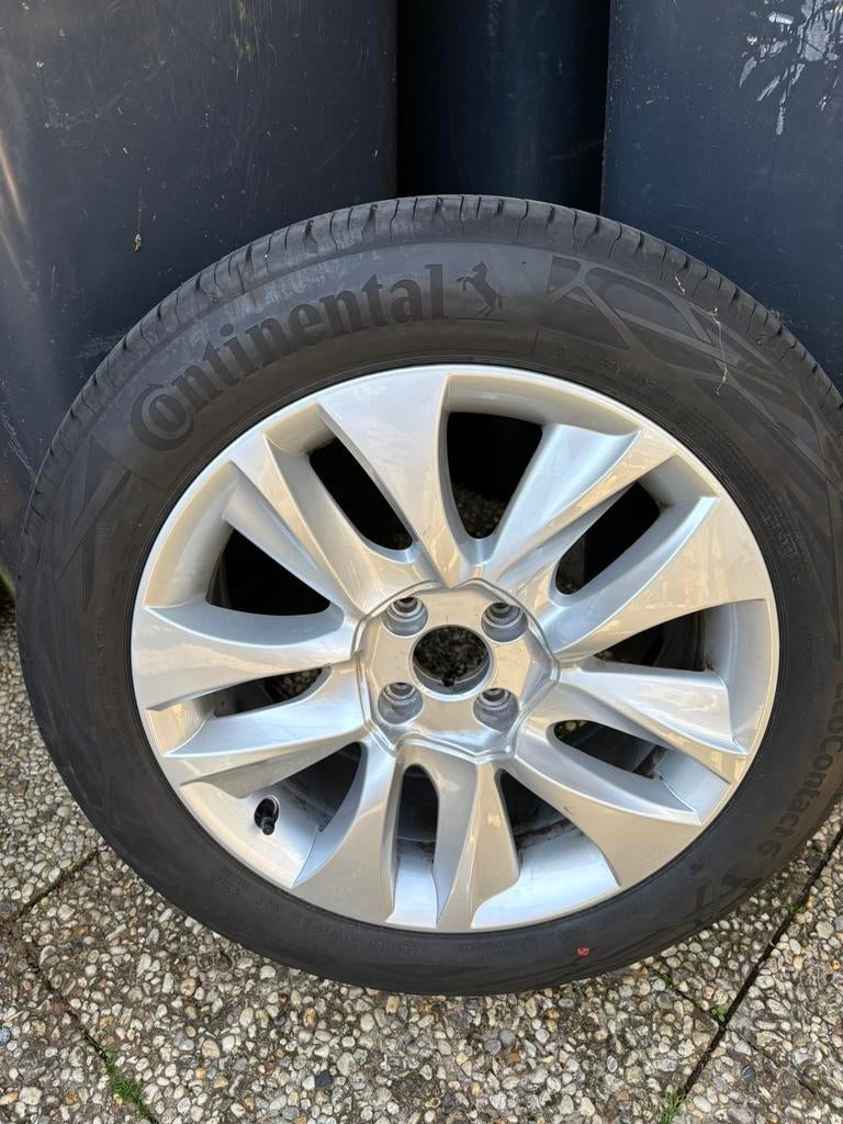 215x55R17 continentaal mooie banden op mooie citroen velgen, Auto-onderdelen, Banden en Velgen, 215 mm, Banden en Velgen, Nieuw