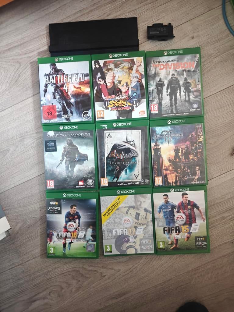 Batman, Battlefield 4, Naruto Xbox one, Spelcomputers en Games, Games | Xbox One, Ophalen of Verzenden, Zo goed als nieuw, Sport