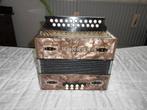 Te koop: Hohner trekharmonica/trekzak, stemming is C/F, Gebruikt, Overige formaten, Ophalen of Verzenden, Knopaccordeon