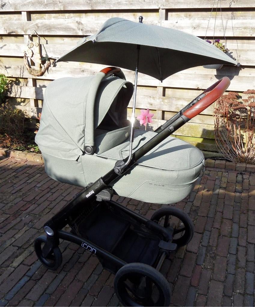 Mutsy icon kinderwagen kleur vision jade green, Ophalen, Zo goed als nieuw, Voetenzak