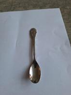 Lepeltje wilhelmina, Ophalen of Verzenden, Gebruikt, Speld(je) of Lepel(tje)