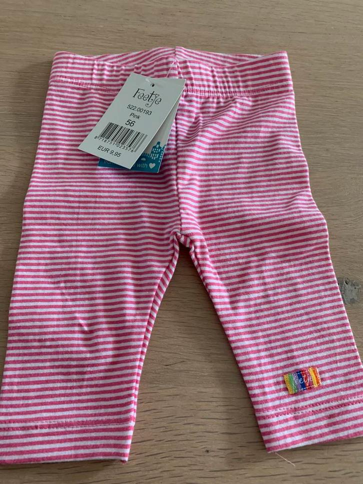 Nieuw feetje broekje in twee maten, Kinderen en Baby's, Babykleding | Maat 56, Nieuw, Meisje, Broekje, Ophalen of Verzenden