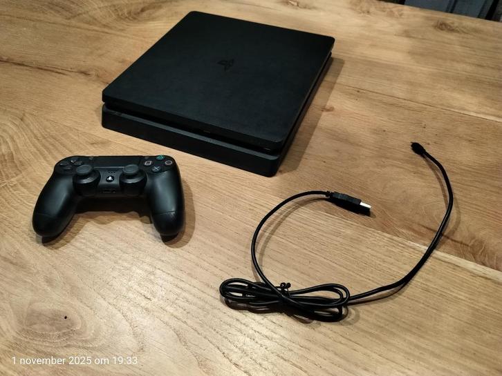 PS4 Slim edition (500 GB) + controller, Spelcomputers en Games, Spelcomputers | Sony PlayStation 4, Zo goed als nieuw, Slim, 500 GB