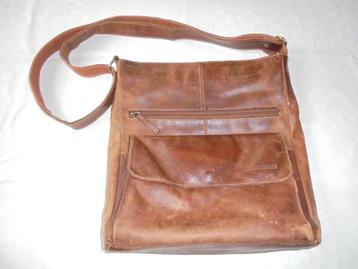 Jean Pierre  leren tas vintage 33 x 30 beschikbaar voor biedingen