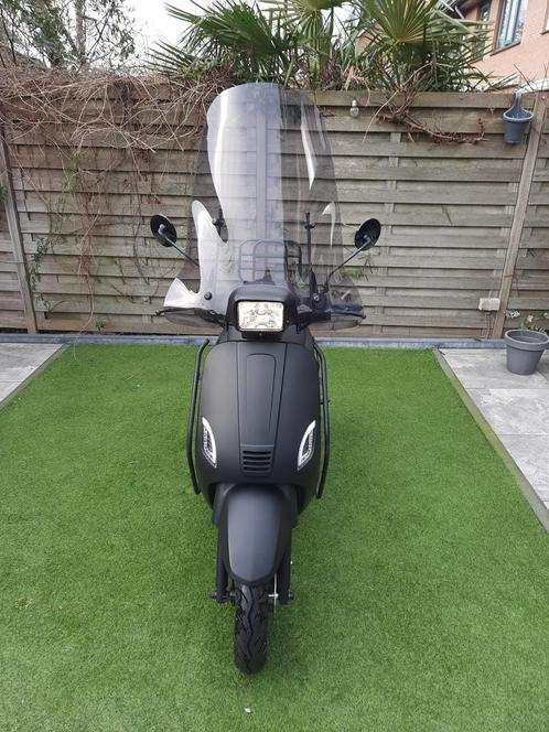 Senzo scooter te koop, Fietsen en Brommers, Snorfietsen en Snorscooters, Nieuw, Overige merken, Ophalen of Verzenden