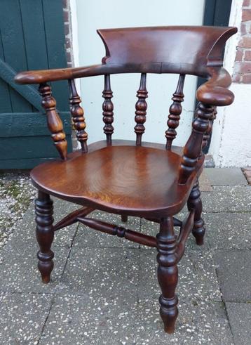 Engelse Captainchair armstoel bureaustoel ca1800. beschikbaar voor biedingen