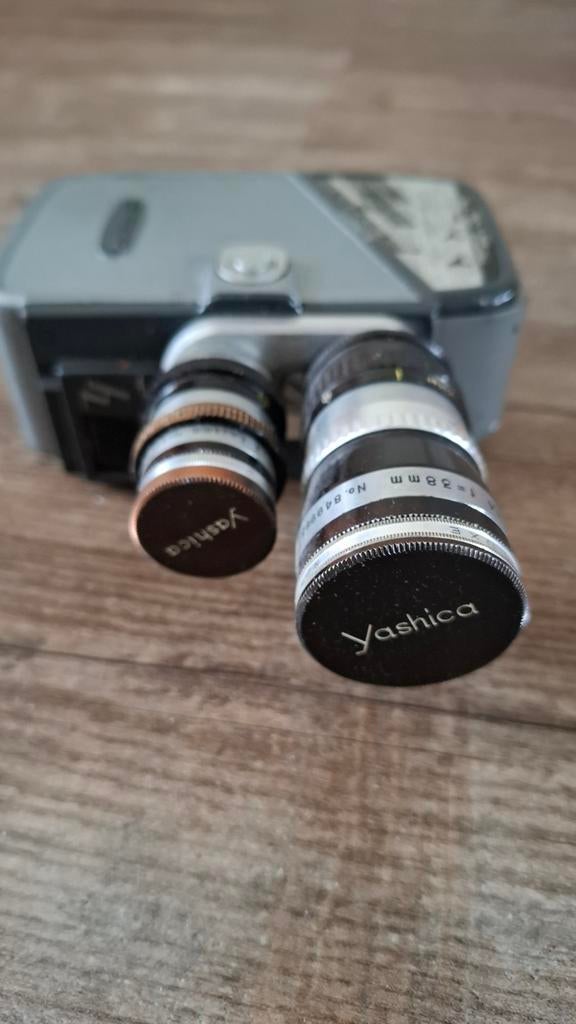 Yashica 8 mm filmcamera, Ophalen, 8mm