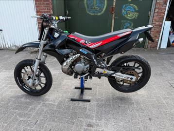 Derbi drd racing goede staat met klein beetje werk beschikbaar voor biedingen