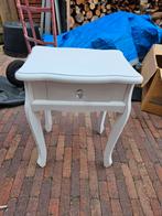 Brocante nachtkastje/bijzettafel, Huis en Inrichting, Tafels | Kaptafels, Ophalen, Minder dan 50 cm, Zo goed als nieuw, Minder dan 100 cm