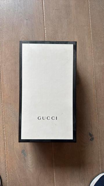 Gucci schoenendoos beschikbaar voor biedingen