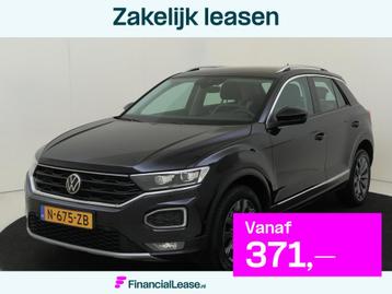 Volkswagen T-Roc 1.5 TSI Sport | Parkeerassistent | Stoelver beschikbaar voor biedingen