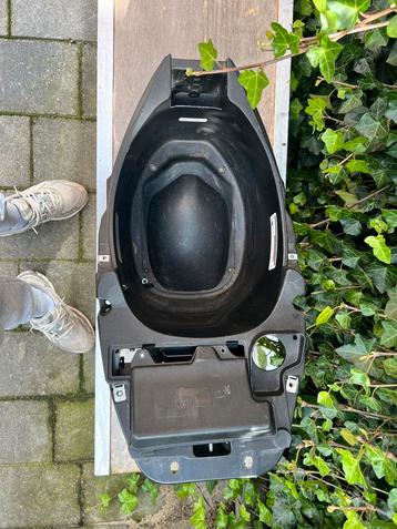 Piaggo Zip Iget Buddy beschikbaar voor biedingen