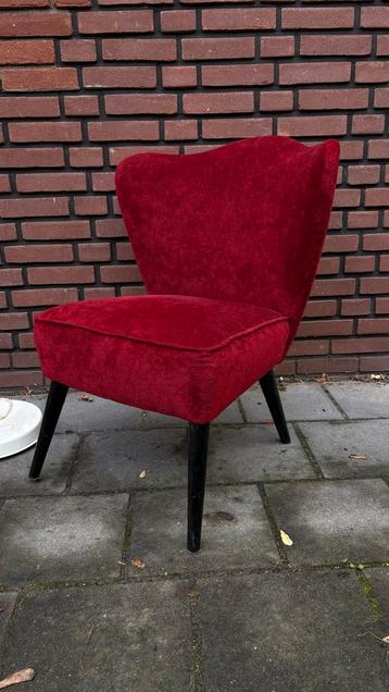 Mid Century Jaren 60 Rode Velvet Stoelen - Set van 2 beschikbaar voor biedingen