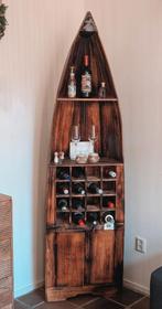 Unieke wijnkast in de vorm van een boot, Gebruikt, 15 tot 25 flessen, Ophalen of Verzenden, 75 cm of meer