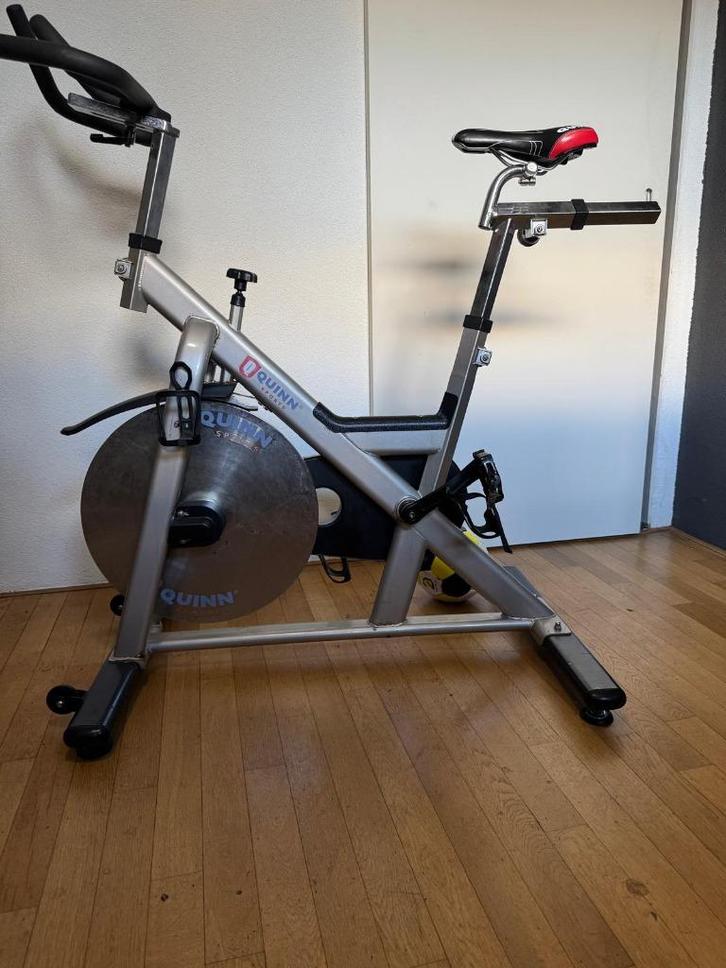 Quinn Spinningfiets, Sport en Fitness, Fitnessapparatuur, Gebruikt, Spinningfiets, Metaal, Ophalen