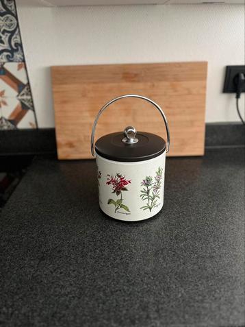 Vintage ijsemmer wildflower beschikbaar voor biedingen
