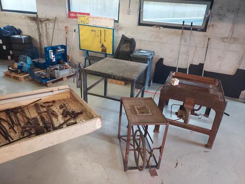Prachtige authentieke Smederij Set., Antiek en Kunst, Antiek | Gereedschap en Instrumenten, Ophalen