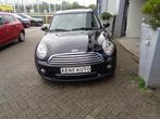 Mini Clubman 1.6 D Cooper Chili Zwart/nap 149.121 km, Voorwielaandrijving, 4 cilinders, 4 stoelen, Zwart