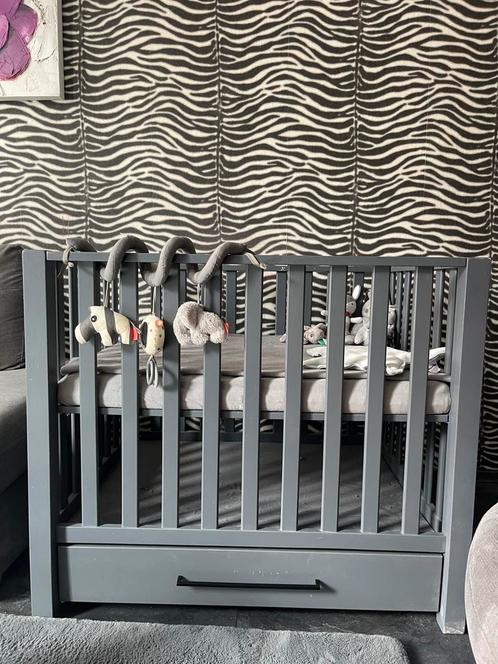 Casper box en spiraal, Kinderen en Baby's, Boxen, Zo goed als nieuw, Rechthoekig, In hoogte verstelbaar, Boxkleed, Lade, Ophalen