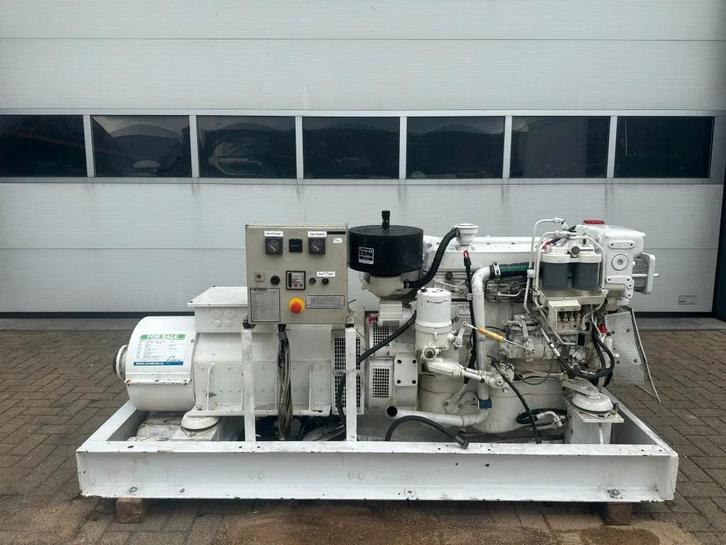 MTU 6R 099 Mercedes Benz OM 366 A 96 kVA Marine generatorset, Zakelijke goederen, Machines en Bouw | Aggregaten, Ophalen of Verzenden
