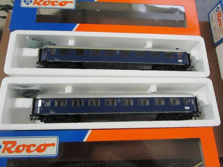 Roco 44282+84+89+97.  4 NS rijtuigen in nieuwstaat en OVP., Hobby en Vrije tijd, Modeltreinen | H0, Zo goed als nieuw, Wagon, Gelijkstroom