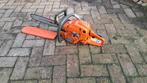 Husqvarna 555 kettingzaag weinig gebruiksuren met garantie, Tuin en Terras, Hand-tuingereedschap, 555 autotune, Ophalen of Verzenden