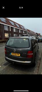 Volkswagen Touran 1.6 85KW 2003 Grijs, Auto's, Volkswagen, 74 €/maand, 1650 kg, 116 pk, Origineel Nederlands