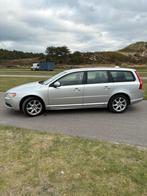 Volvo V70 2.4 D5 136KW AUT 2007 Grijs, Auto's, Zwart, 179 €/maand, 2000 kg, Stationwagon