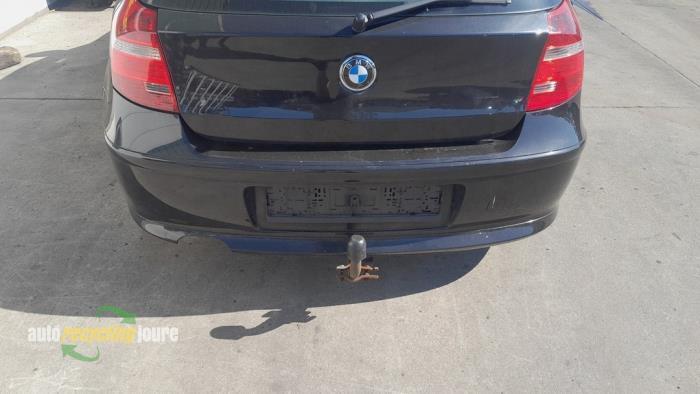 Achterbumper van een BMW 1-Serie (475), Auto-onderdelen, Carrosserie en Plaatwerk, Bumper, BMW, Gebruikt, 3 maanden garantie