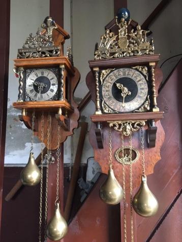 2 Zaanse klokken beschikbaar voor biedingen
