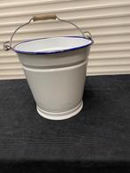 Antieke witte grote geëmailleerde emmer 20 doorsnede 29 hoog, Antiek en Kunst, Antiek | Emaille, Ophalen