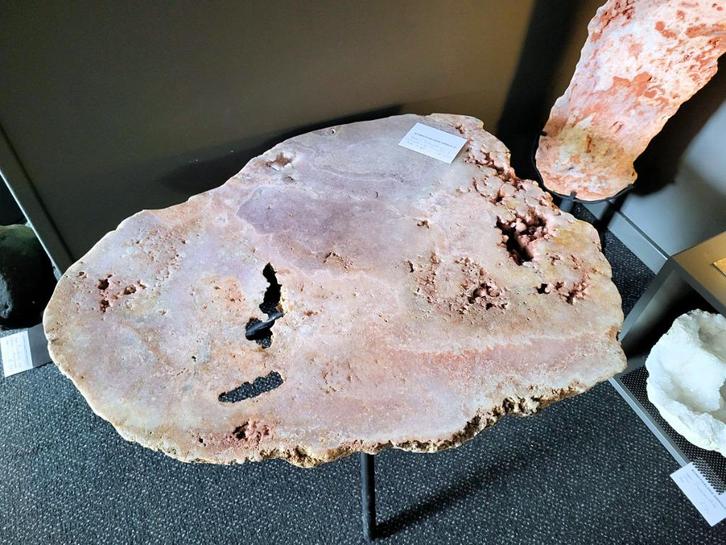 Chalcedoon, Roze Amethist, Tafel, 25 kg, 750,- euro, 75cm, Verzamelen, Mineralen en Fossielen, Mineraal, Ophalen